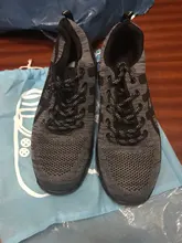 Calzado de seguridad de otoño para hombre, zapatos de trabajo antigolpes a la moda con punta de acero, calzado deportivo de seguridad cómodo transpirable, color negro