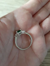 Huitan-anillo de compromiso con Circonia cúbica verde para mujer, sortija, estilo minimalista, sencillo, diseño modesto, para chica