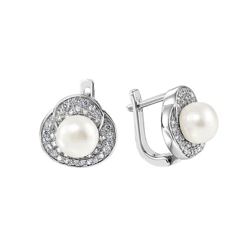Silver earrings with cubic zirconia and pearls cultured sunlight sample 925
Silver earrings with cubic zirconia and pearls cultured sunlight sample 925