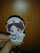 Cordón retráctil de alta calidad para la oficina, 1 Uds. Médicos enfermeros, insignia de identificación, soporte para tarjeta de identificación, llavero cadena Clips