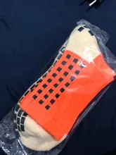 Los nuevos hombres Anti-Slip calcetines de fútbol de alta calidad suave transpirable engrosada deportes calcetines para correr y ciclismo senderismo las mujeres calcetines de fútbol