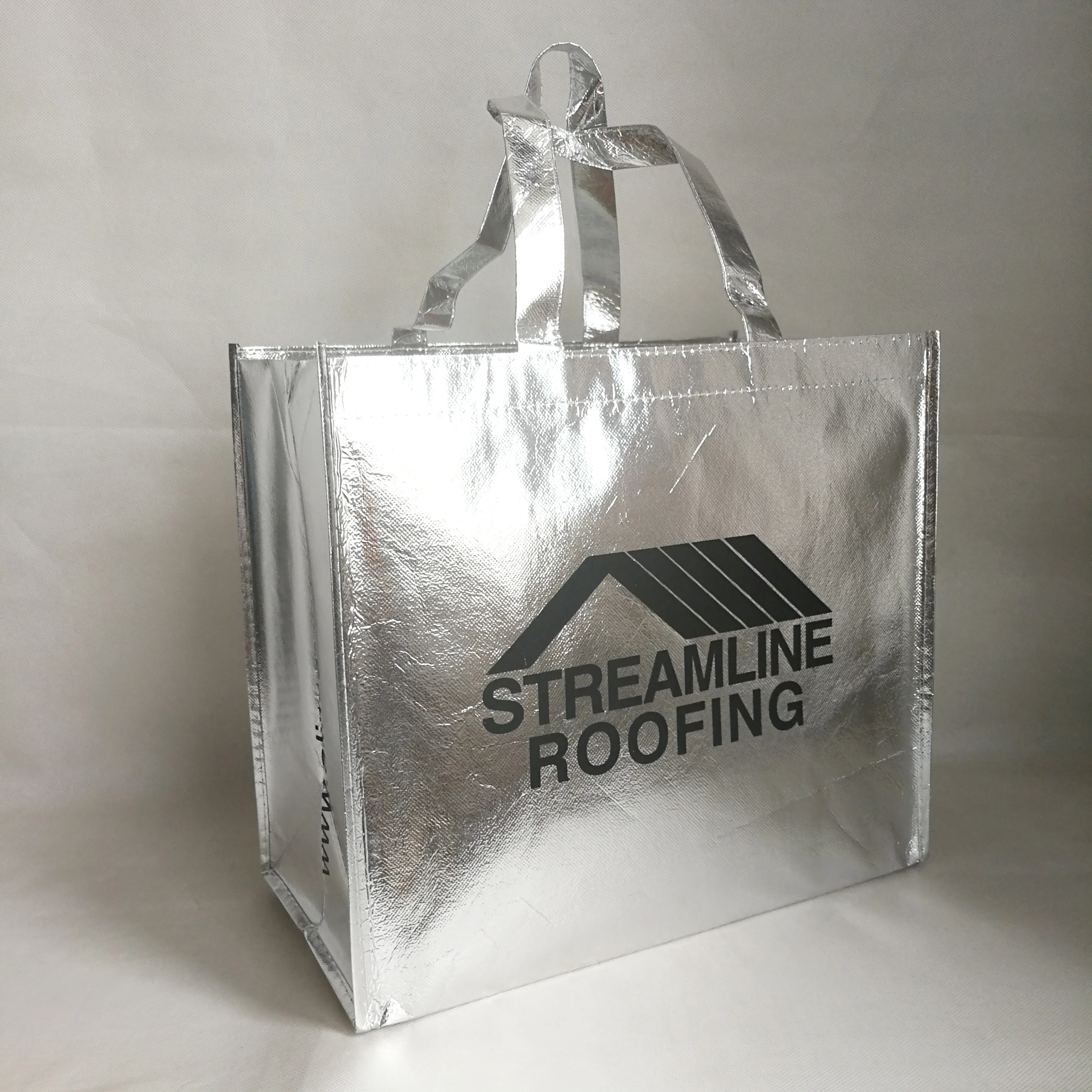 Reusable Gift Box Bags with Handles Personalized Silver Metallic Shinning Non Woven Packaging Handled Grocery Bag Party Favors
Reusable Gift Box Bags with Handles Personalized Silver Metallic Shinning Non Woven Packaging Handled Grocery Bag Party Favors