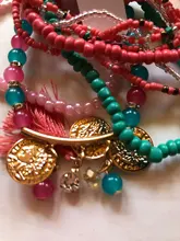 Conjunto de pulseras elásticas multicapa para mujer, joyería Bohemia, brazaletes con borla, moneda de oro, encanto de cuentas de cristal, regalo para mujer