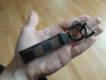 Llavero con cordón de cuero genuino para hombre y mujer, diseño cuadrado, hebilla de bronce de cañón, Soporte para Llavero de coche, joyería, regalo