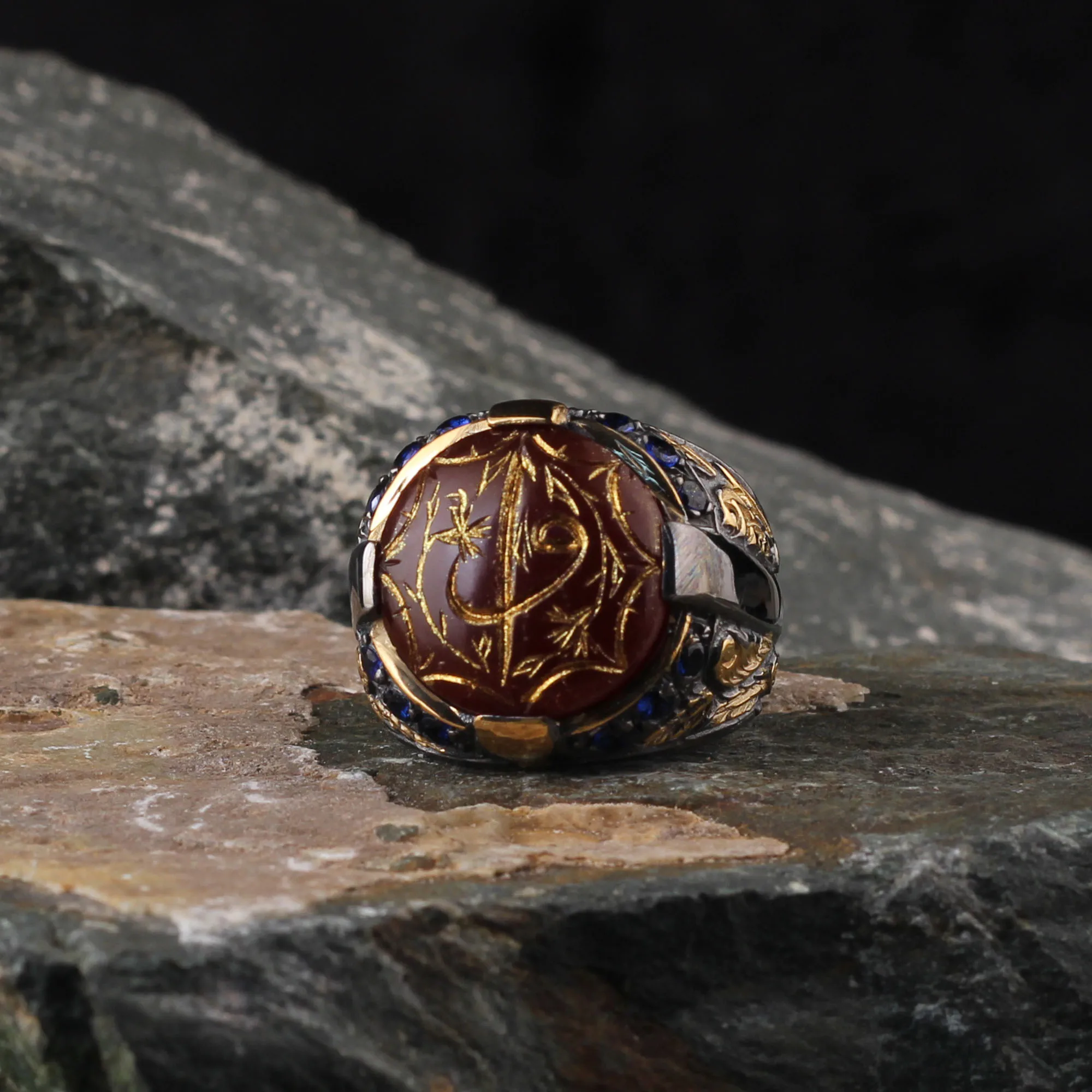 Zircon Stone handmade men's ring 925 sterling silver 2022 new model modern high quality fashion ring with motifs 
Zircon Stone handmade men's ring 925 sterling silver 2022 new model modern high quality fashion ring with motifs
