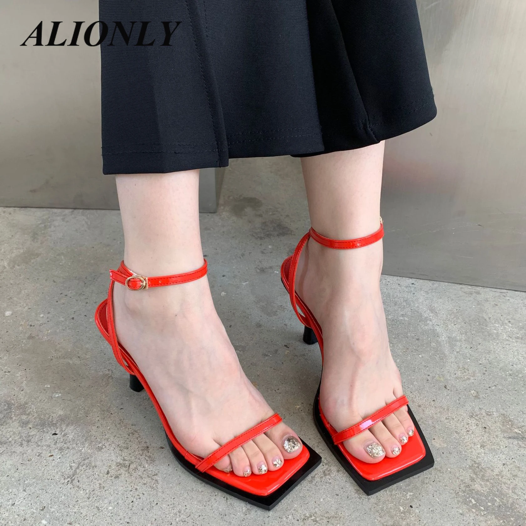 

Alionly New Square Toe Mid-Heel Buckle Women's Sandals 2022 Summer Stiletto Open High-Heeled Shoes Chaussure Femme