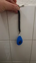 1 pieza Gato perro Clicker plástico nuevo perros haga clic en entrenador ayuda también Correa de muñeca ajustable Cadena de llaves sonoras perro suministros
