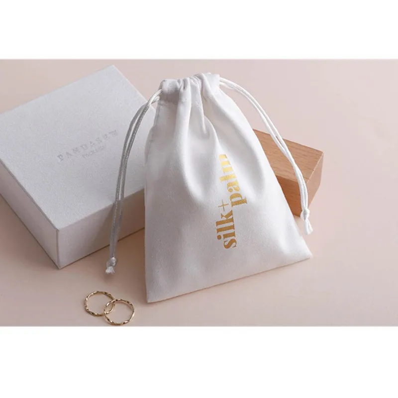 50 Personalized Logo Print white Flannel Bags, Custom Chic Jewelry Packaging bag, Drawstring Bags, Pouch bag, Wedding Favor Bags
50 Personalized Logo Print white Flannel Bags, Custom Chic Jewelry Packaging bag, Drawstring Bags, Pouch bag, Wedding Favor Bags