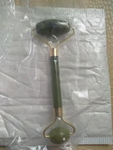 Rodillo masajeador Facial Gua Sha, rascador de doble cabeza, piedra de Jade, Estiramiento Facial de belleza para delgazar, masajeador para cara y cuello, elevación fina