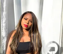 Peluca sintética larga y Lisa para mujeres negras, exquisita Peluca de Color rubio miel resaltado, parte media resistente al calor