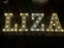 Letrero con símbolo de letras para decoración del hogar, luces LED de plástico con forma de corazón para escritorio, adorno de letras para boda, regalo de San Valentín