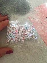 Cuentas acrílicas variadas con letras en inglés, cuentas de alfabeto de corazón plano, cuentas de número para Charms, pulsera, collar para decoración del hogar, 100 Uds.