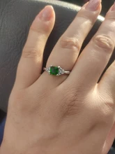 Huitan-anillo de compromiso con Circonia cúbica verde para mujer, sortija, estilo minimalista, sencillo, diseño modesto, para chica