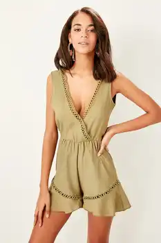 Trendyol Green Ribbon Accessory Detailed Linen Blended Jumpsuit TBESS19WR0148 
Trendyol Green Ribbon Accessory Detailed Linen Blended Jumpsuit TBESS19WR0148