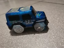 Mini pistas de carreras LED para niños, coche con luces intermitentes, coches de carreras flexibles que brillan, regalos de cumpleaños, 2018