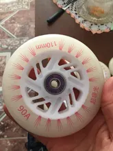 2 piezas 90 100 de 110 de velocidad de la rueda de ILQ-11 608 patinaje teniendo en línea velocidad patines ruedas 90A duradero PU Flash LED brillo neumáticos