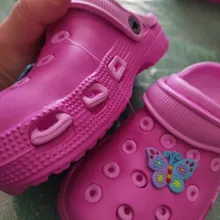 Sandalias para niños pequeños, sandalias para niños y niñas, zapatos de playa con agujeros, zapatos bonitos de playa, sandalias de dibujos animados, pantuflas antideslizantes de verano