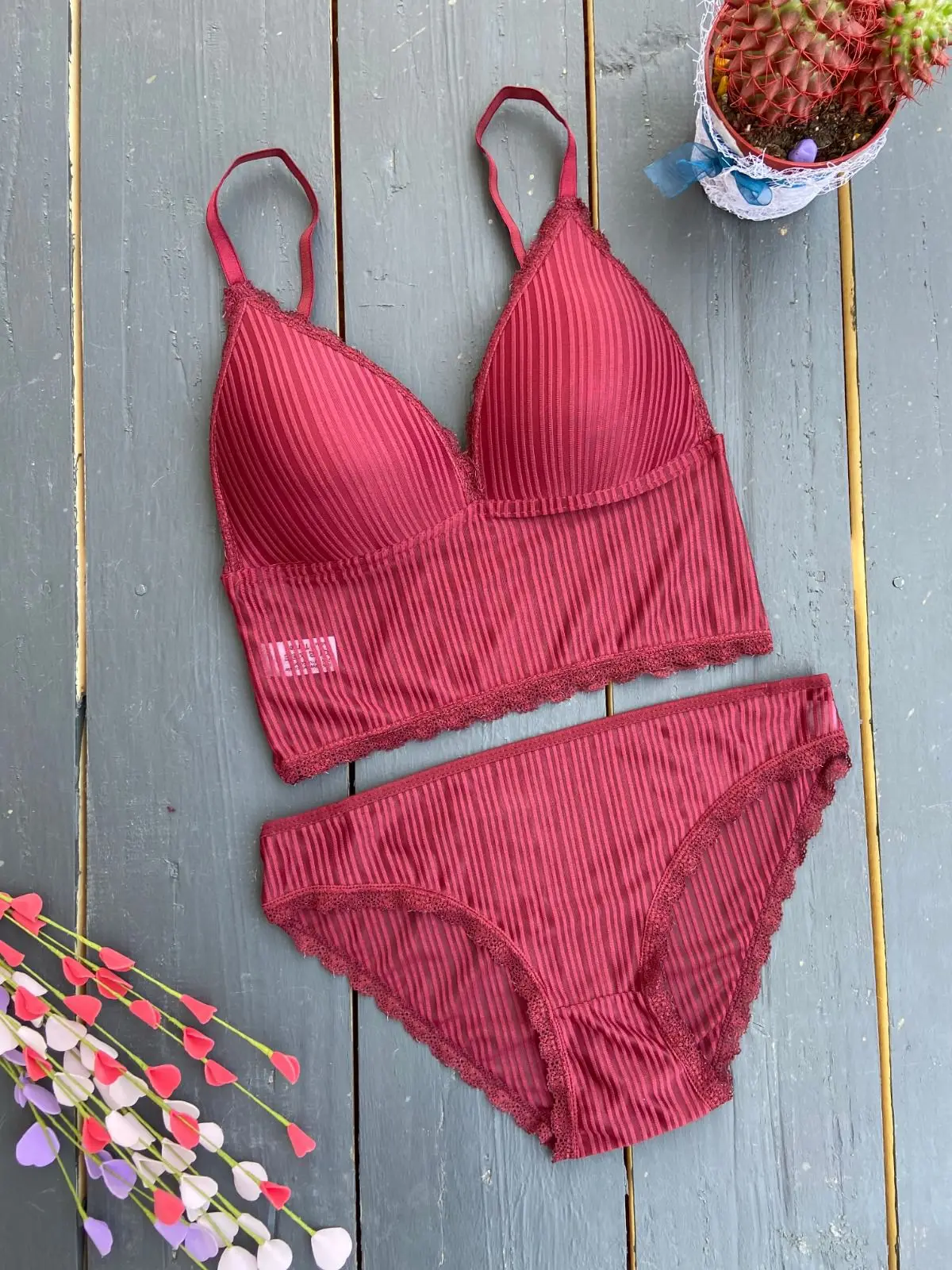 Women lace bra underwear half padded striped bustier suit set sexy beauty bra lace bra and panty sets vest embroidery underwear
Women lace bra underwear half padded striped bustier suit set sexy beauty bra lace bra and panty sets vest embroidery underwear