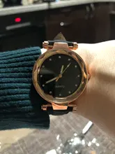 Reloj de pulsera con diamantes de imitación para mujer, accesorio romántico con cielo estrellado, de cuero, a la moda