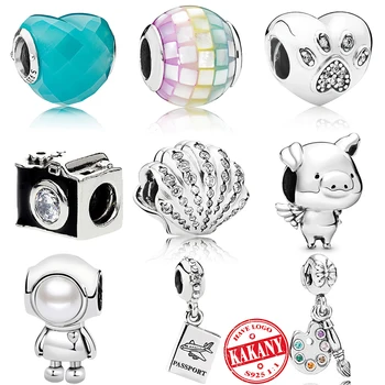 2019 Fashion New Passport Color Plate Shell Dog Footprints Robot Camera Color Beaded Diy Bracelet Original Female Jewelry Gift
2019 Fashion New Passport Color Plate Shell Dog Footprints Robot Camera Color Beaded Diy Bracelet Original Female Jewelry Gift
