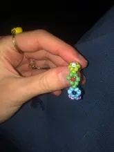Anillo de flores pequeñas multicolor versión coreana, anillo de cuentas tejido a mano, anillo de cuentas de arroz, joyería para mujeres y niñas, anillo pequeño de estilo fresco