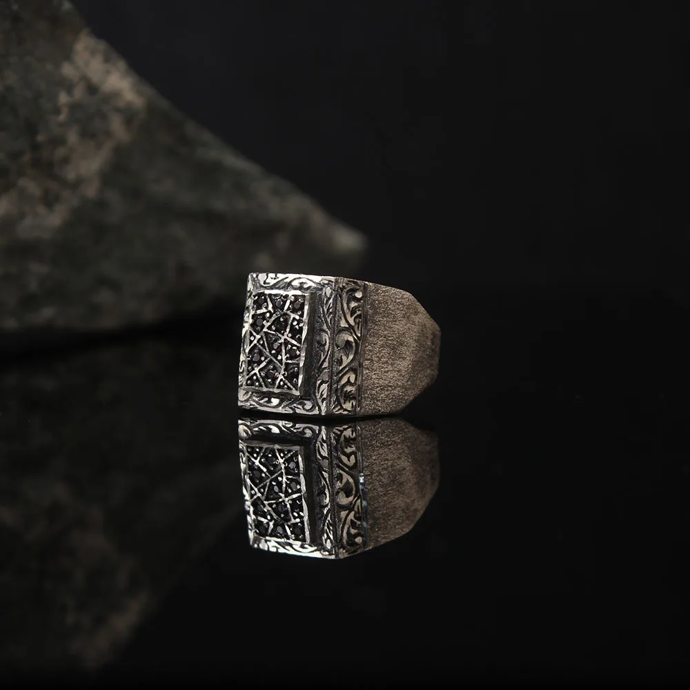 Dark Red Zircone Traditional Turkish 925 Sterling Silver Special Handmade Signet Rings Jewelry Gift From Turkey for Women Men
Dark Red Zircone Traditional Turkish 925 Sterling Silver Special Handmade Signet Rings Jewelry Gift From Turkey for Women Men