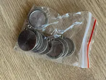 10 unids/lote 25mm tamaño interior 10 colores plateado patrón clásico serie ajuste 25mm cabujón Base de cristal configuración bandeja; Promoción con pérdida de dinero