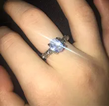 Encanto repleto de circonita anillo de compromiso de cristal de las señoras de moda anillo de nuevo 2020