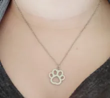Gran oferta de Color oro lindo huellas de animales perro gato huellas de zarpa collares con colgantes de las mujeres de joyas de acero inoxidable