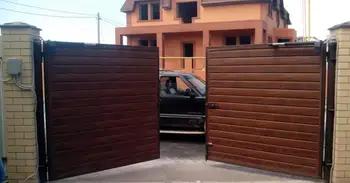

Automatic garage and Street gate