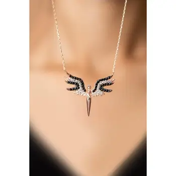 Elegant silver necklaces with mikail angel and butterfly models from Fast Fashion are casual necklaces that go well with sports
Elegant silver necklaces with mikail angel and butterfly models from Fast Fashion are casual necklaces that go well with sports