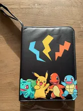 TOMY 50 Uds capacidad Pokemon tarjeta TCG bolsa de almacenamiento de Pokemones juego Pokmon tarjeta de almacenamiento camiseta con caja cargada Lista de Juguetes
