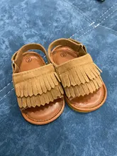 Sandalias para bebé 16 colores, gran oferta, moda de verano, moda de ocio, zuecos de borla de PU