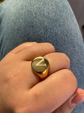 Anillo de acero inoxidable personalizado para mujer, sello de letra con parte superior redonda gruesa, Punk, joyería de moda