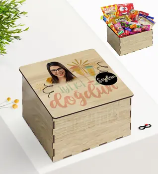Tailor-made In Wooden Box Photocall happy birthday Design Nostalgic Lezzetler Gift Seti-2
Tailor-made In Wooden Box Photocall happy birthday Design Nostalgic Lezzetler Gift Seti-2