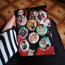 8 unids/set Anime demonio Cazavampiros: Kimetsu No Yaiba insignia de Cosplay de dibujos animados recoger mochilas bolsas de broche de botón regalo