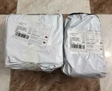 Soporte de tarjeta de identificación de negocios, placa de cuero genuino de calidad superior con cordón, opciones multicolor (tamaño estándar)