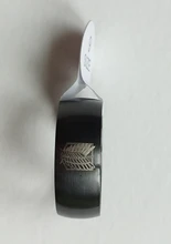 Anillo de acero inoxidable con diseño de alas de la libertad para hombre y mujer, sortija de 8mm, color negro, plateado, para Fans de Anime