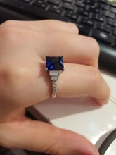Huitan-anillo cuadrado azul con cuatro garras para mujer, diseño Vintage, Circonia cúbica de lujo, joyería femenina, anillos de boda
