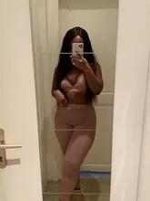 Dulzura-Conjunto de mallas y sujetador con cuello de pico para mujer, Top corto a juego, ropa deportiva para Club, otoño e invierno, 2 piezas, 2020