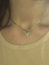 Gargantilla de mariposa acrílica deslumbrante, collar con cadena de diamantes de imitación, collar sencillo de Color blanco y negro, joyería Coreana de Animal