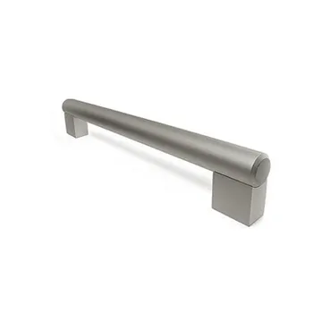 Box with 5 handles contemporary style made of Zamak with matte anodizing finish and 448 mm distance between
Box with 5 handles contemporary style made of Zamak with matte anodizing finish and 448 mm distance between