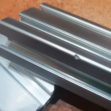 Piezas de impresora 3D CNC perfil de aluminio 2040 guía de riel estándar europeo perfil de aluminio anodizado extrusión 2040 2040 pieza cnc