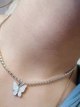Gargantilla de mariposa acrílica deslumbrante, collar con cadena de diamantes de imitación, collar sencillo de Color blanco y negro, joyería Coreana de Animal