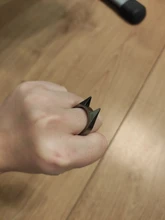 Anillo de seguridad de supervivencia para hombres y mujeres, herramienta de defensa personal de acero inoxidable, anillo de defensa para los dedos, Color plateado, dorado y negro, 1 Uds.