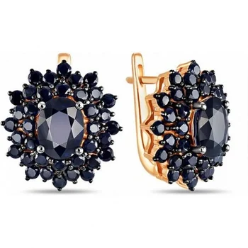 Lucas gold earrings with 74 red gold sapphires
Lucas gold earrings with 74 red gold sapphires