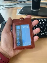 Soporte de tarjeta de identificación de negocios, placa de cuero genuino de calidad superior con cordón, opciones multicolor (tamaño estándar)