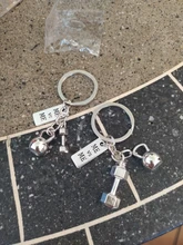 1 Uds. De mancuernas deportivas de fuerza, amuleto de pesas, Fitness, con palabras, gimnasio, Crossfit, regalos, llavero, llavero de coche