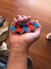 Juguetes coloridos de rompecabezas sensoriales para niños, juguetes para aliviar el estrés, giratorios y con forma, con broche y clic, 24 bits, # Y5