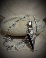 Collar largo negro mate con colgante de flecha para hombre, cadena de joyería, Hip Hop, Punk, Rock, regalo de Navidad y Halloween